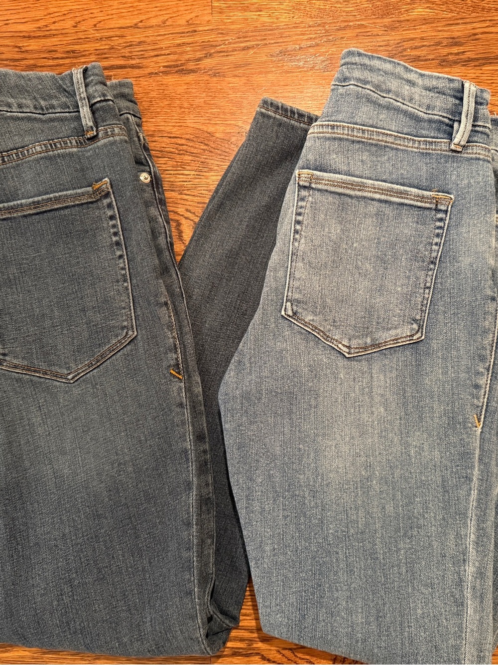 Good American Straight Leg Jeans in Light and Dark Blue, Set of 2